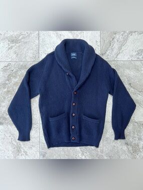 Drake’s Tailoring & Apparel Lambswool Shawl Collar Cardigan in Navy Blue, size L